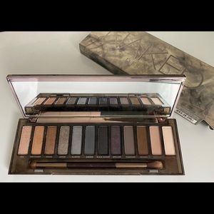 Naked eyeshadow palette